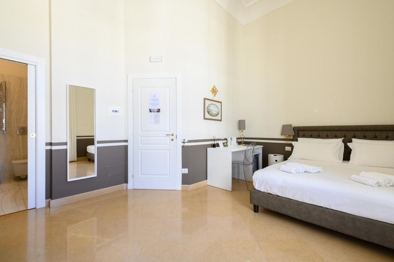 Residenza Molinari 3* Naples